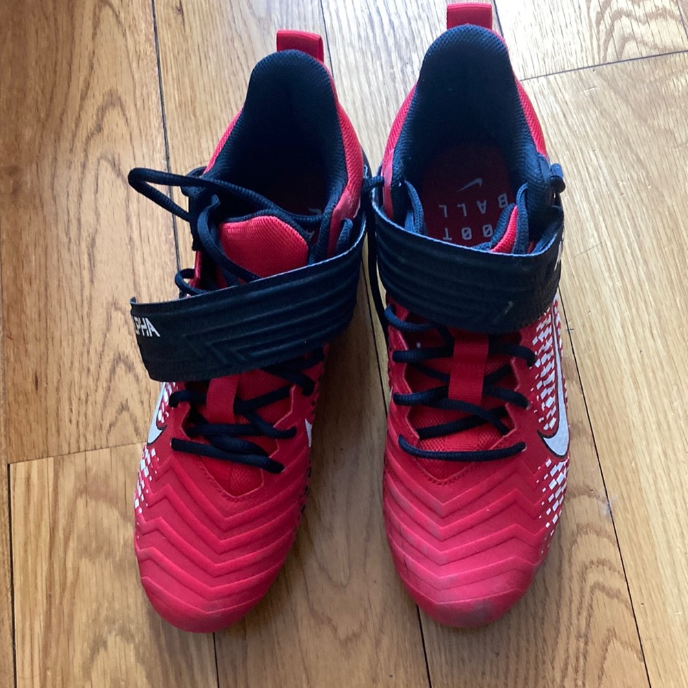 Mens red football sneakers size 8.5